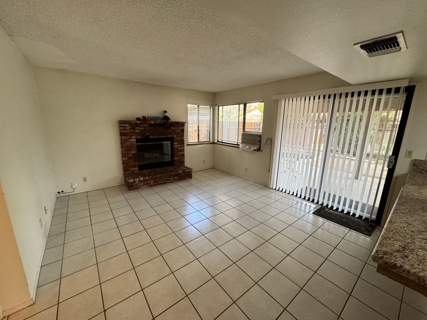 Beautiful 4 Bedroom Home – photo 5