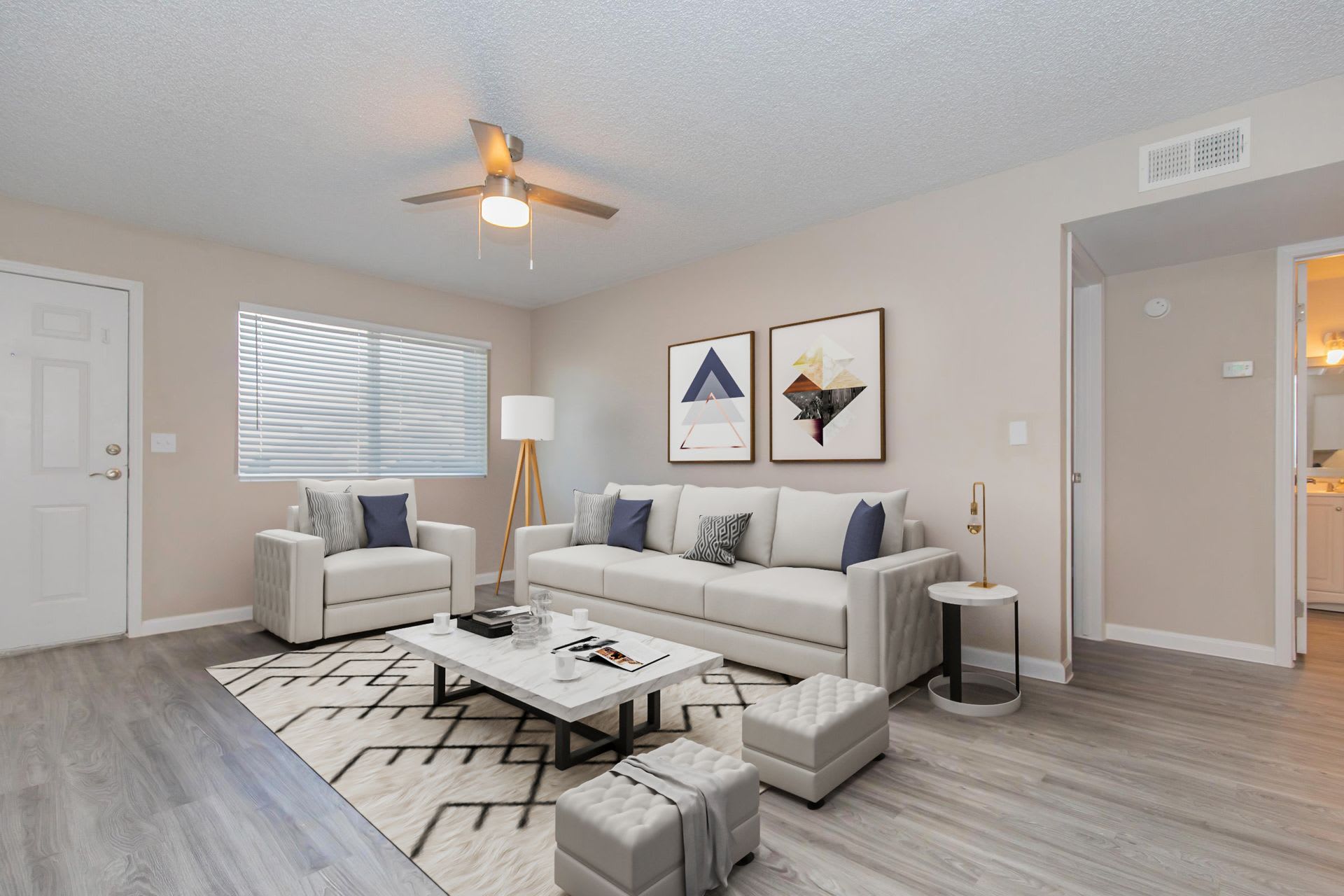 Two Five Greenway Apartments – photo 4