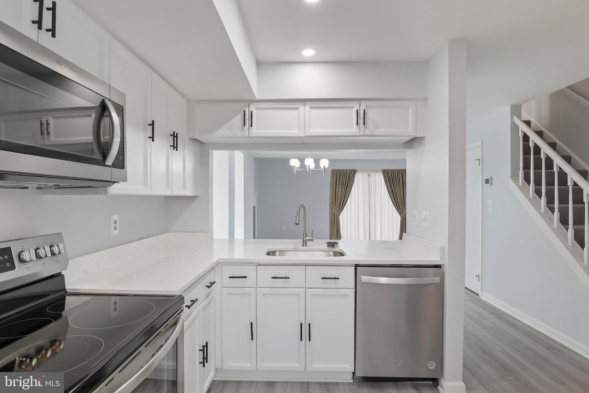 2403 S Walter Reed Drive S – photo 5