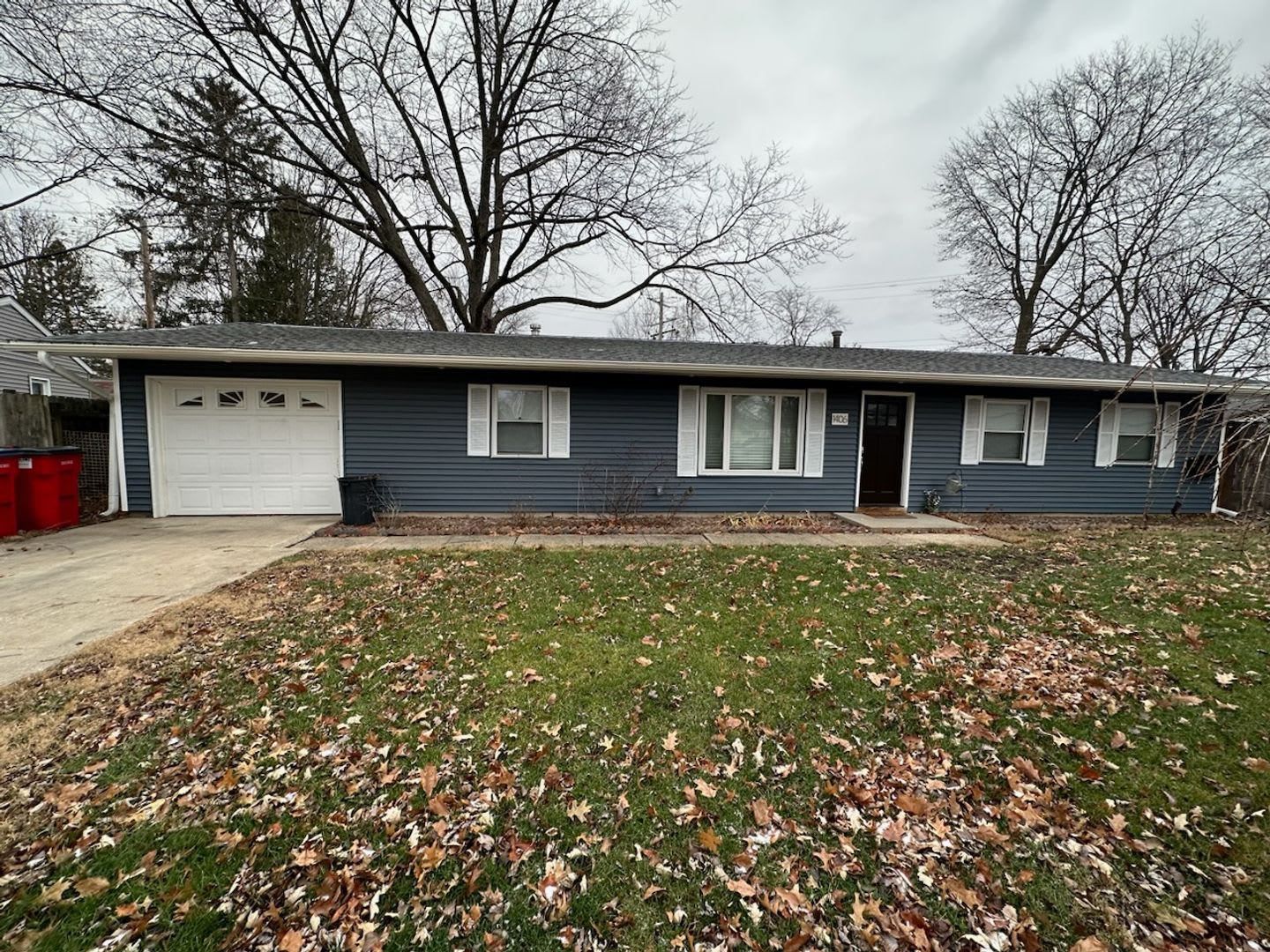 Charming 4 bedrom, 2 bathroom home with extensive high-end renovations – photo 1