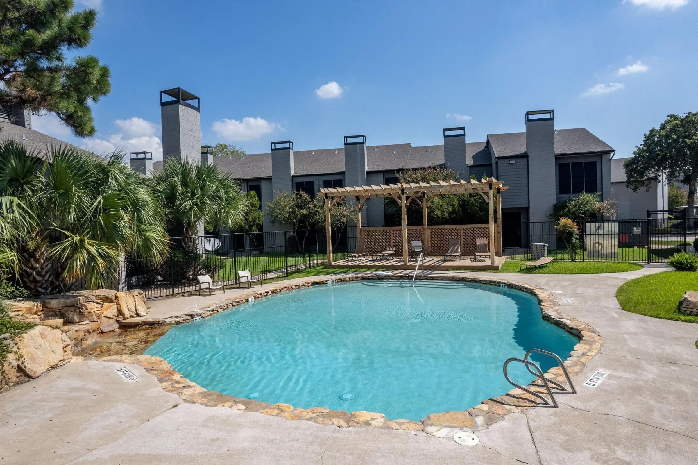 Skylar Pointe – photo 2