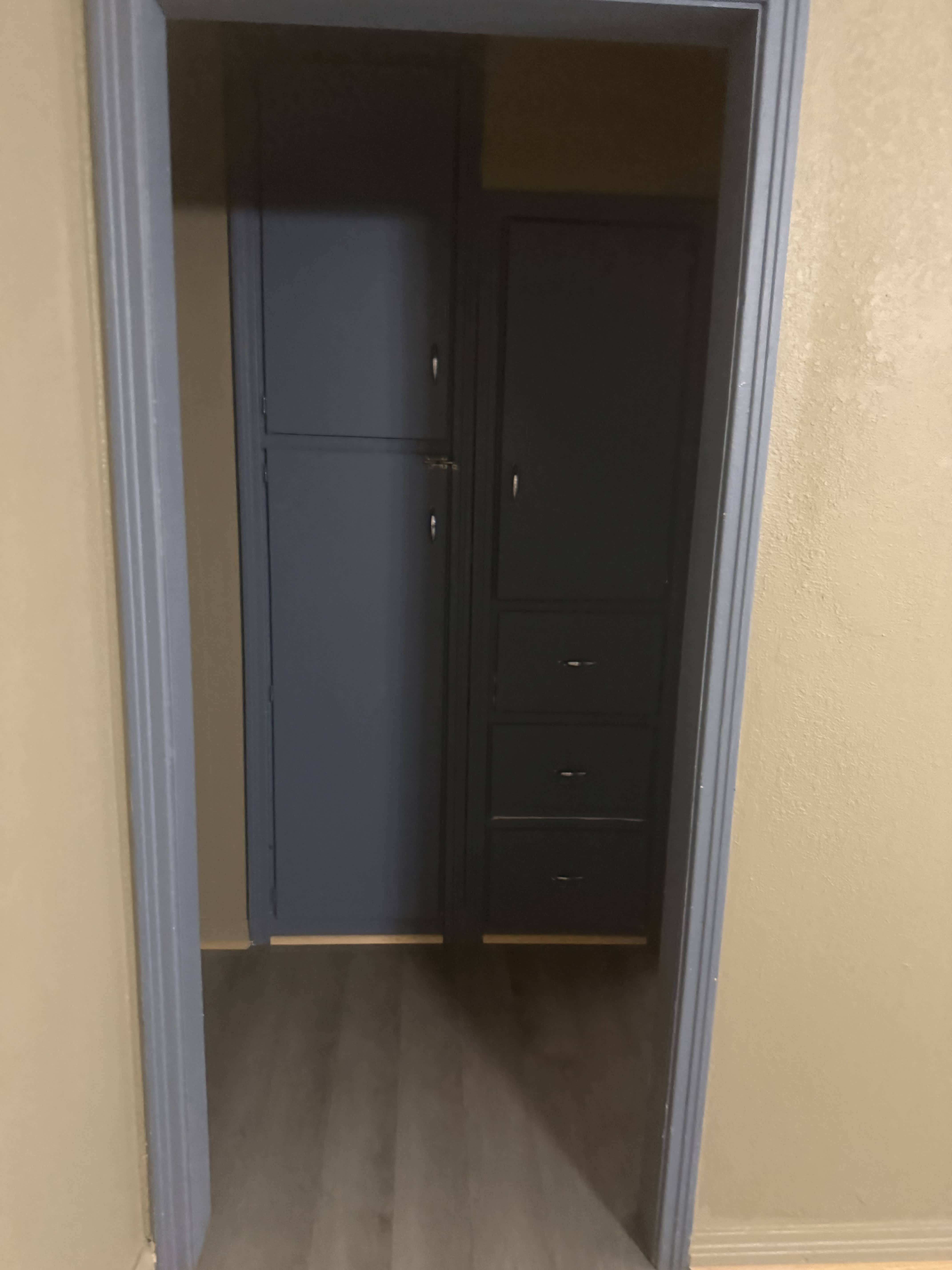 2356 S Volutsia Ave – photo 1