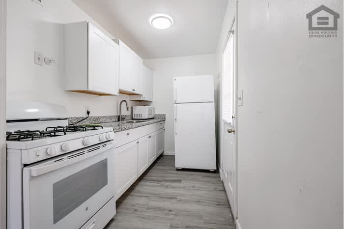 3315 East Cambridge Avenue – photo 1