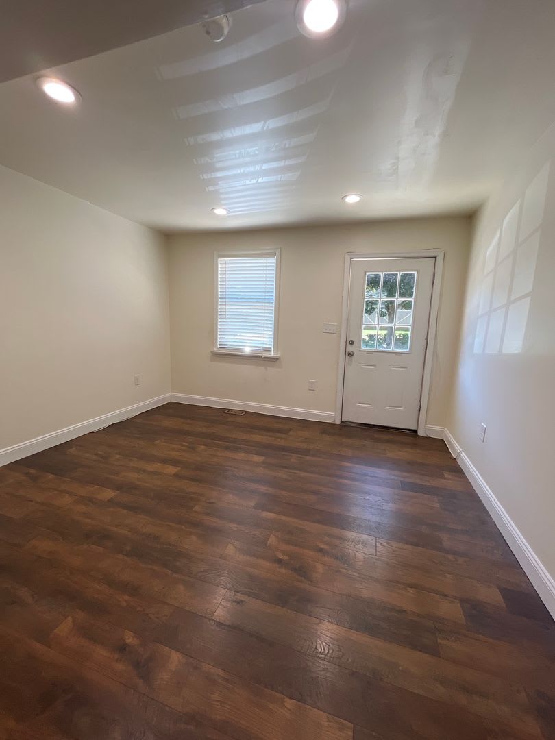 43-55 N 5th Street – photo 2