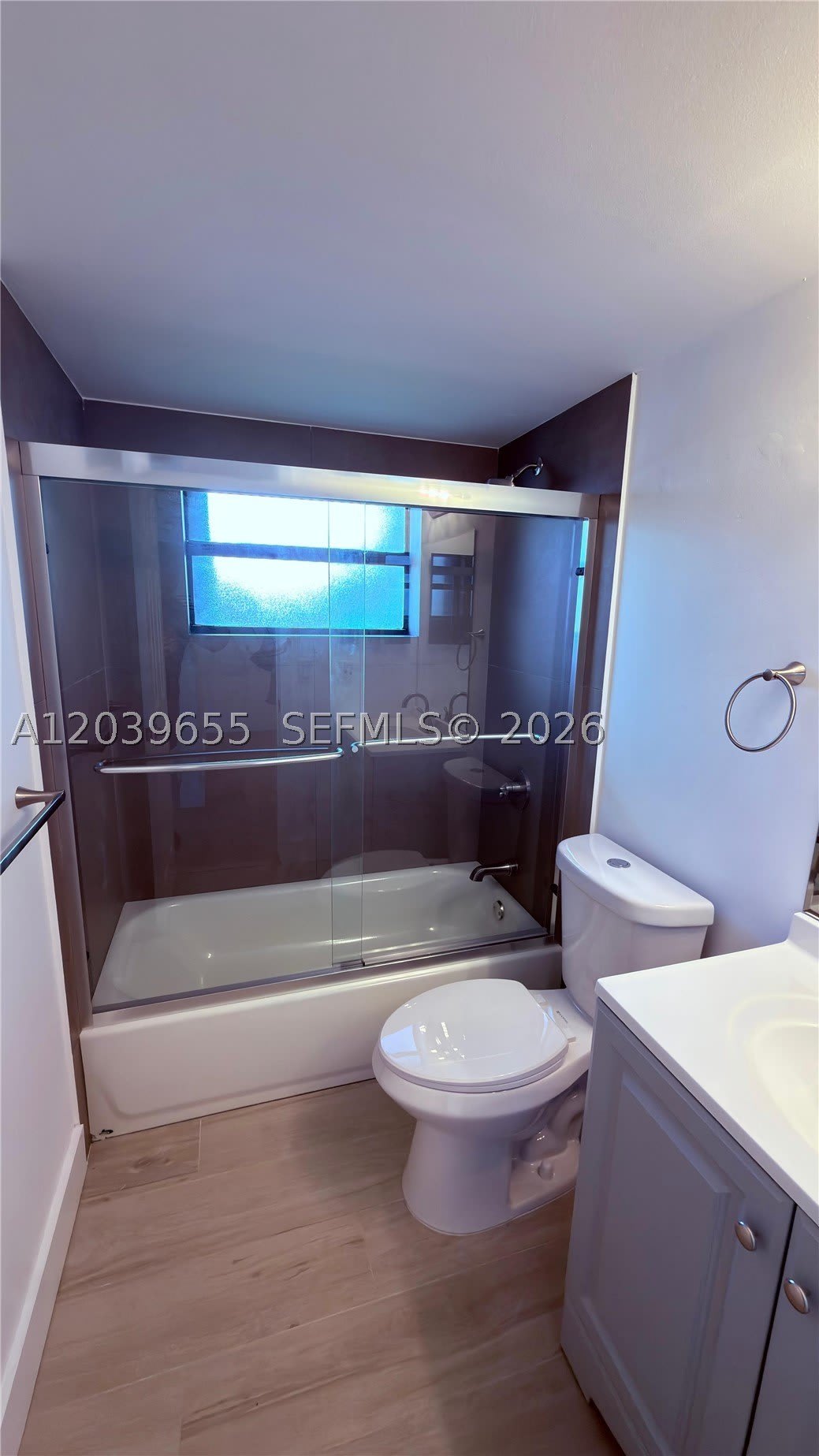 2735 W 66th St – photo 2