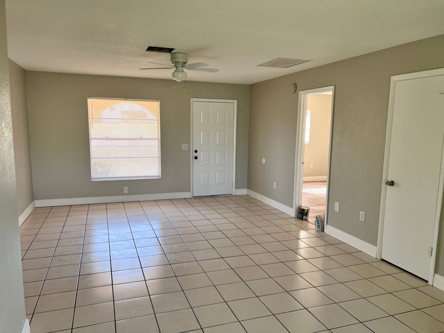 Nice 3 2 1 Located In Spring Hill – photo 1