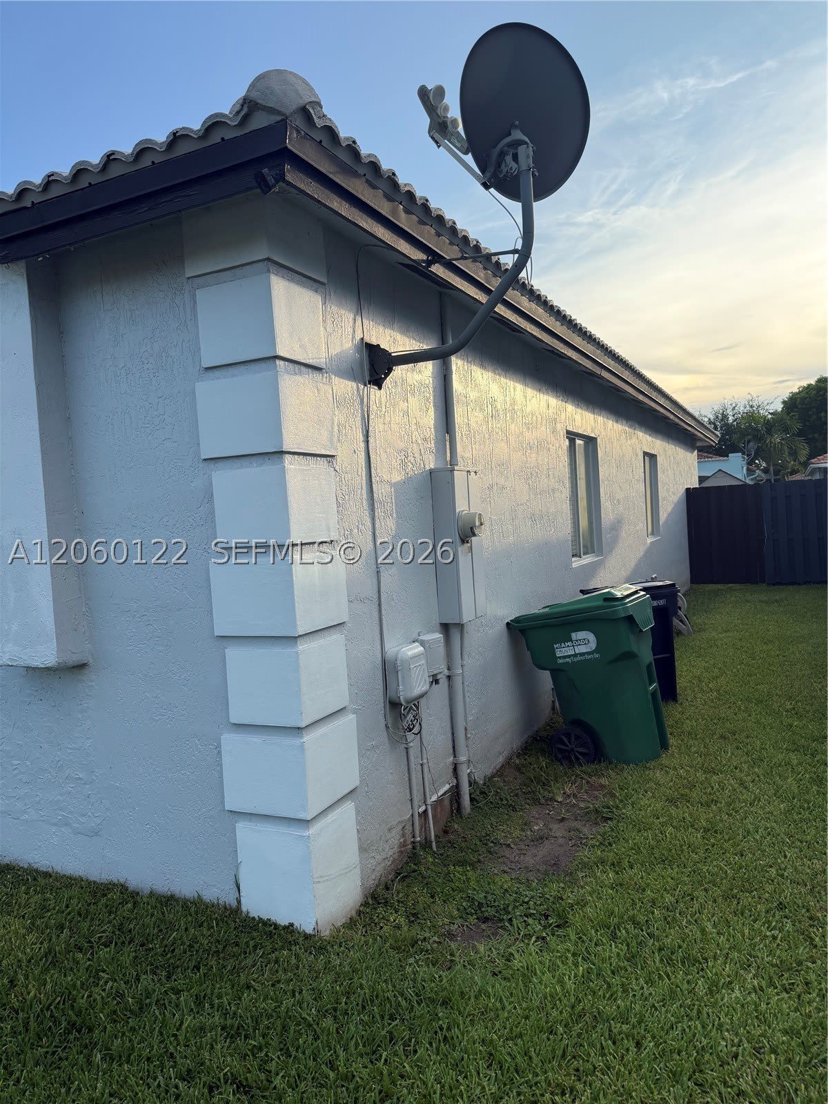 9128 SW 162nd Pl – photo 3