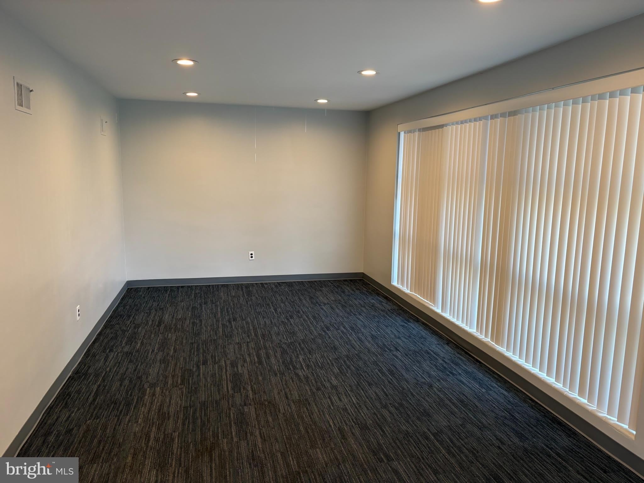 920 YARNALL Street – photo 4