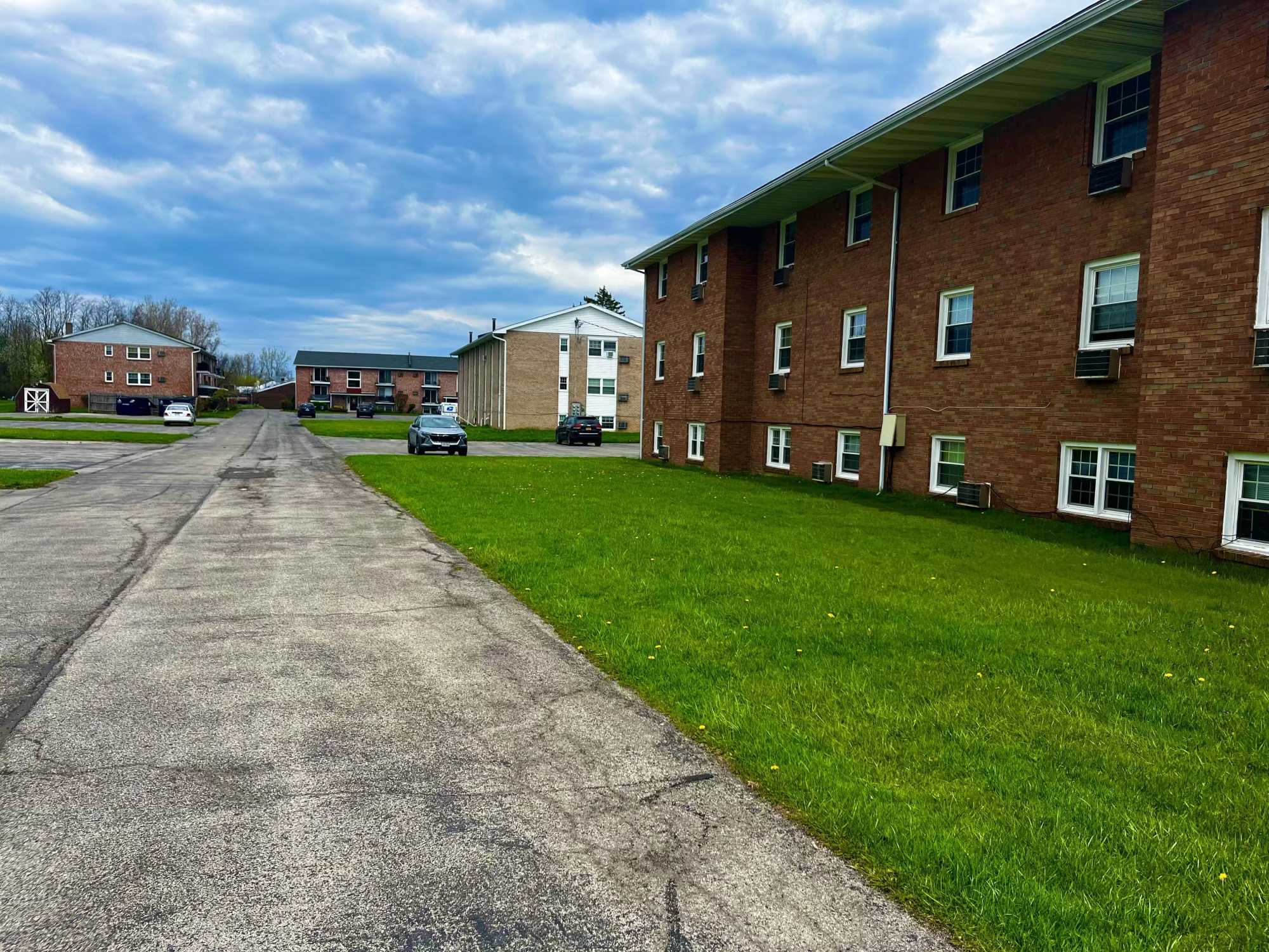 East Towne – photo 3