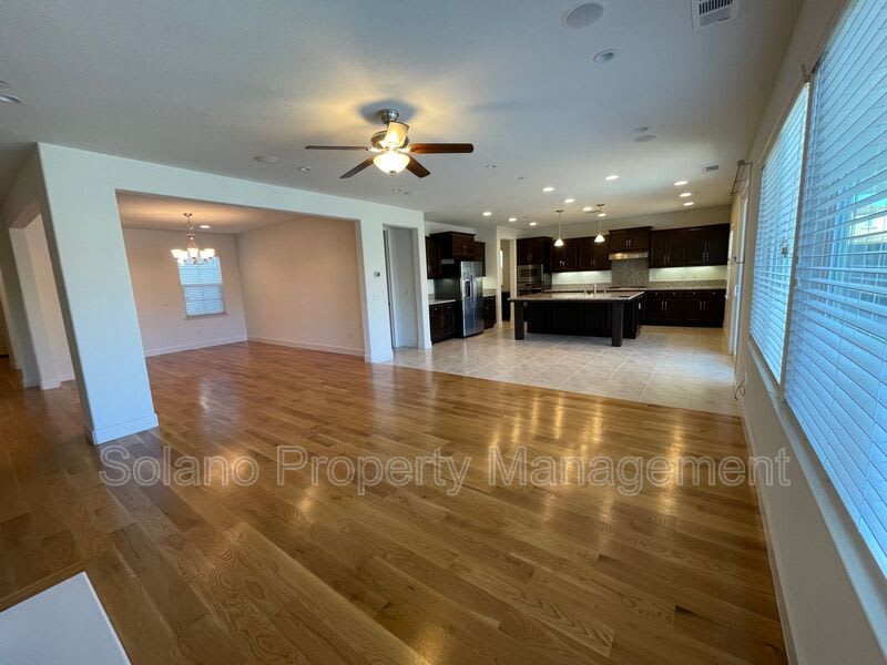 2024 New Castle Dr. – photo 5
