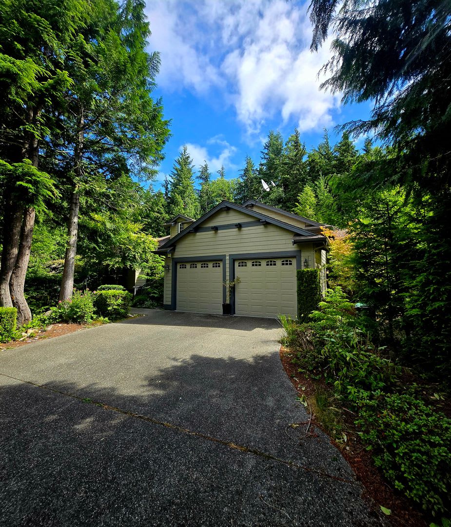 Pending Application 2 Bed 2 Bath With Den And Detached Casita For Rent In Port Ludlow – photo 2