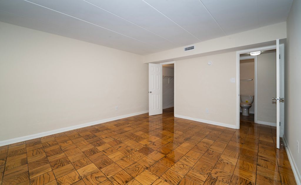 Ashley Apartments – photo 3