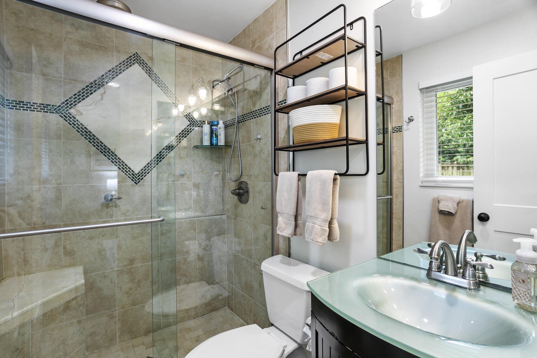 4358 Birdwood Street – photo 5