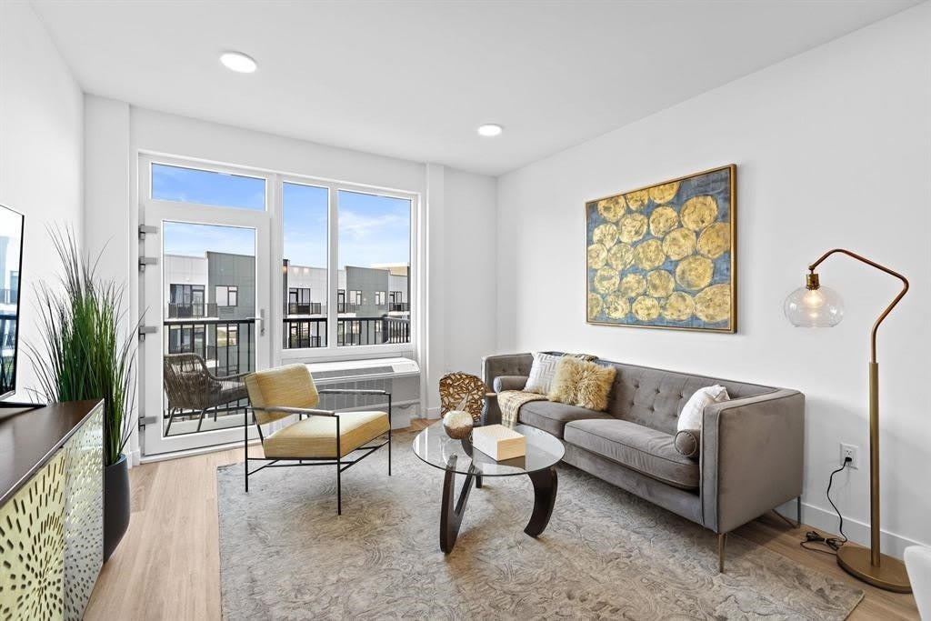 5711 JOHN F KENNEDY BLVD – photo 1