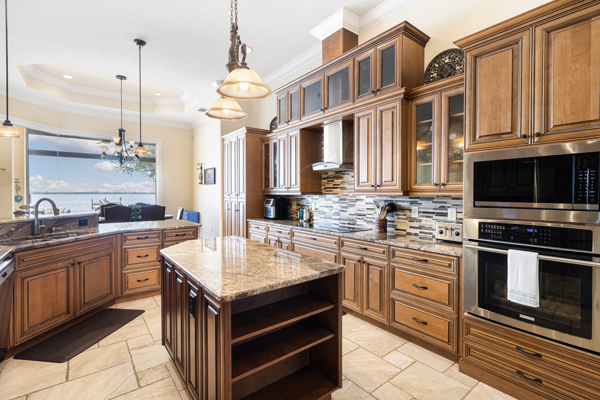 4470 Northshore Dr – photo 5