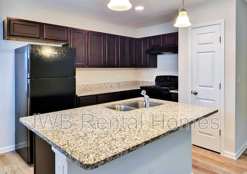 8509 Berry Ave – photo 2