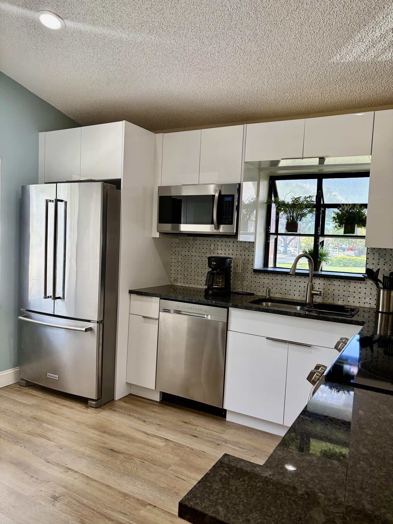 8107 Summerbreeze Lane – photo 5