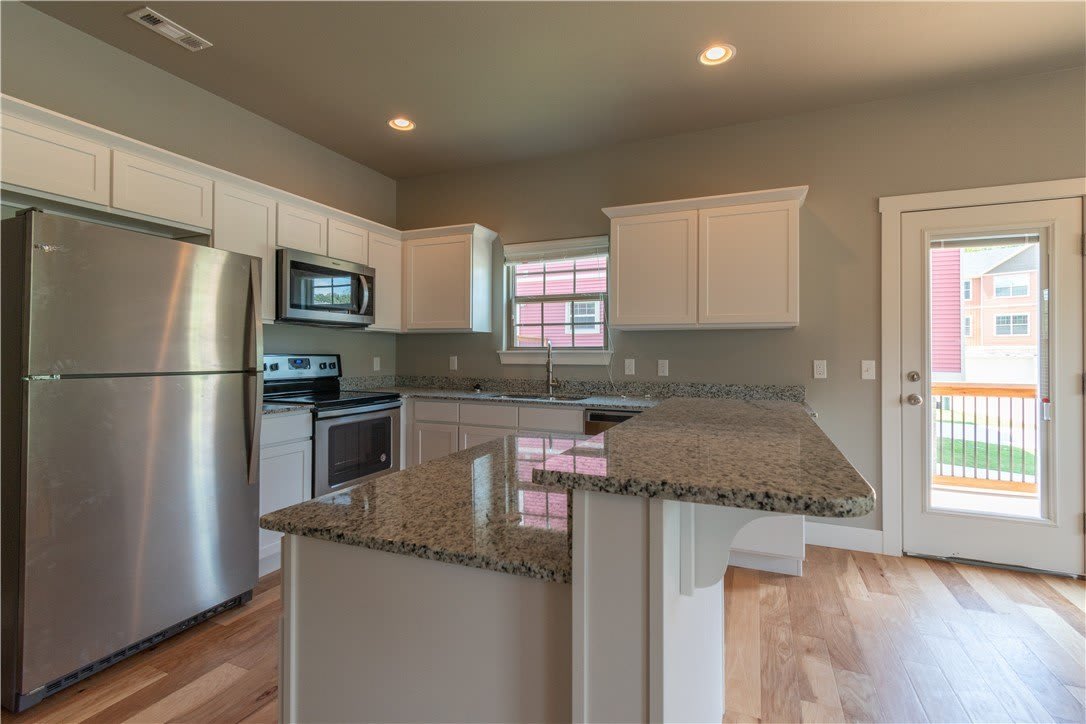 2819 W Auburn Avenue – photo 3