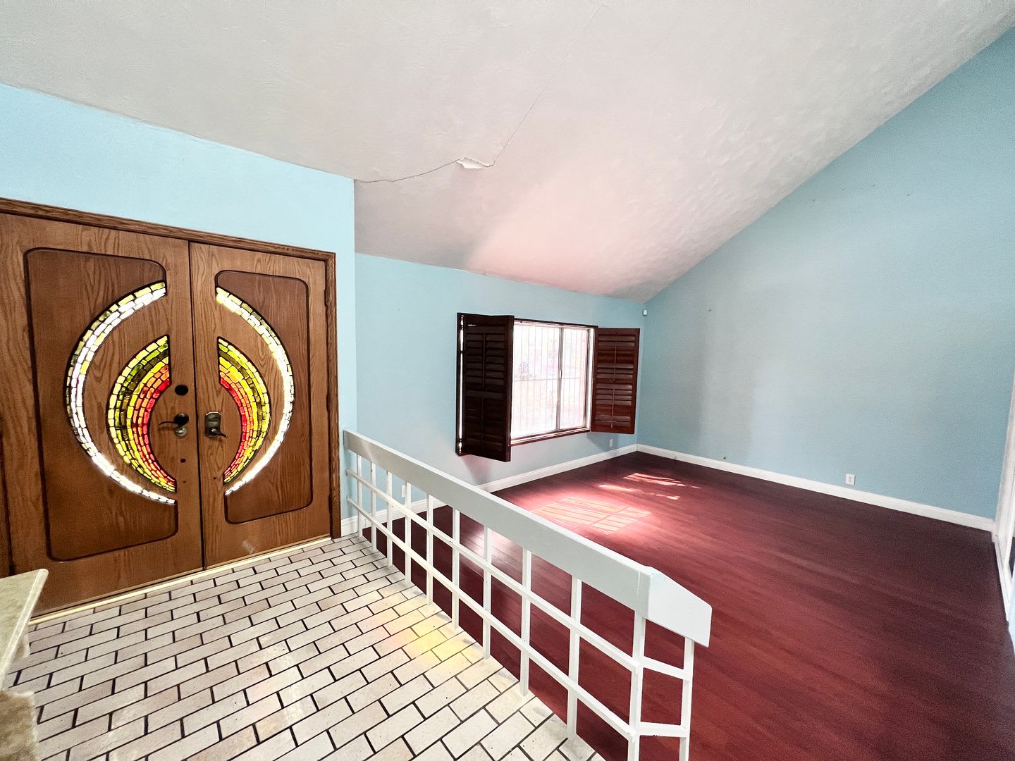 For Rent – Spacious 5 Bedroom Home with Pool! – photo 3