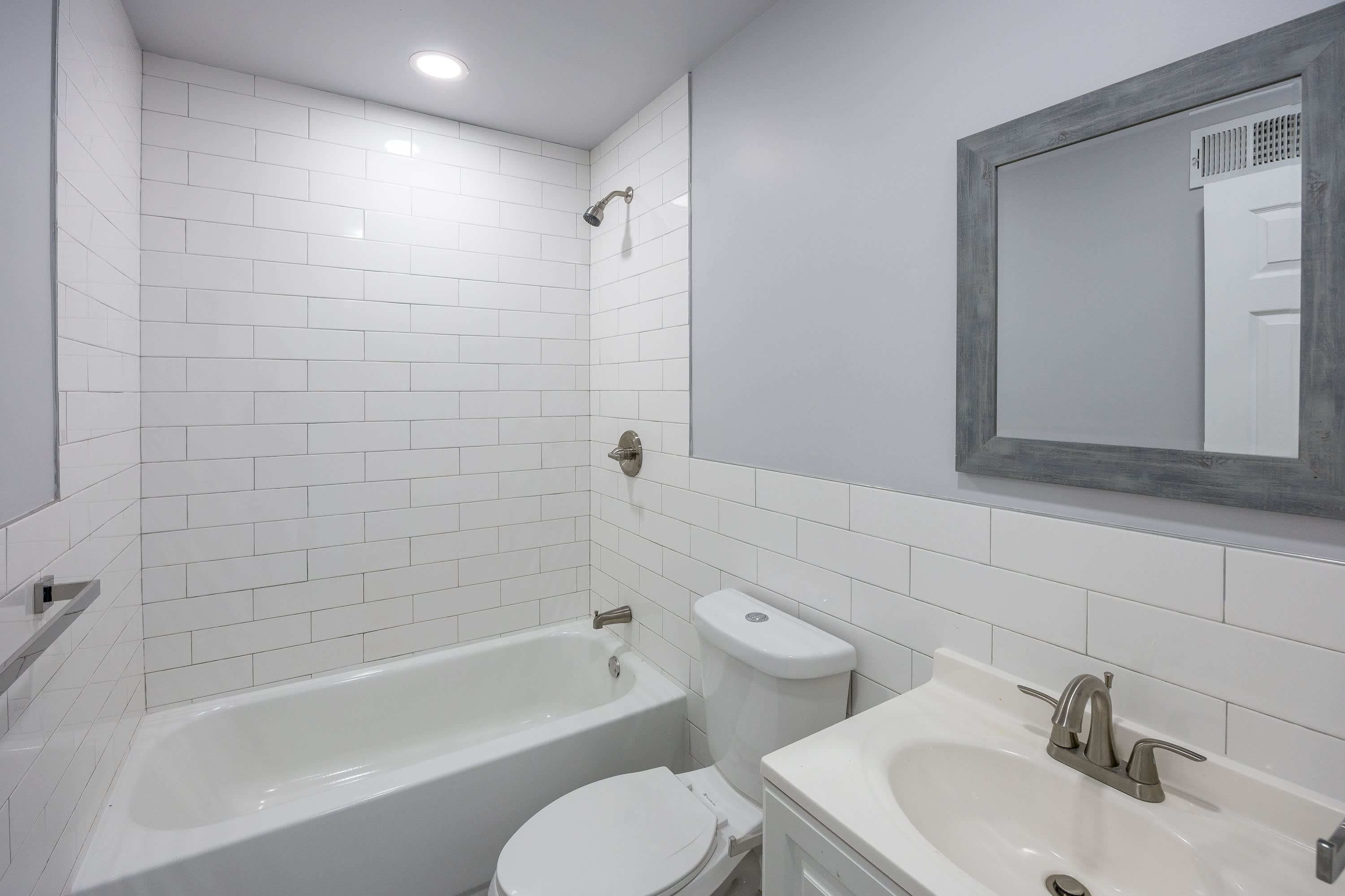 574 Herman Street – photo 3