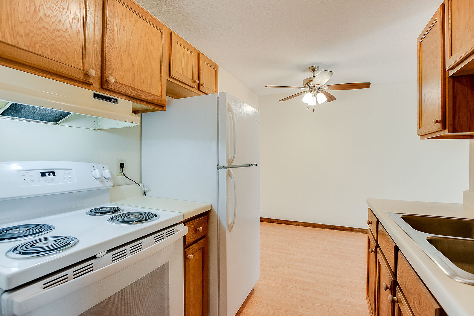 2017 Pillsbury Ave – photo 1