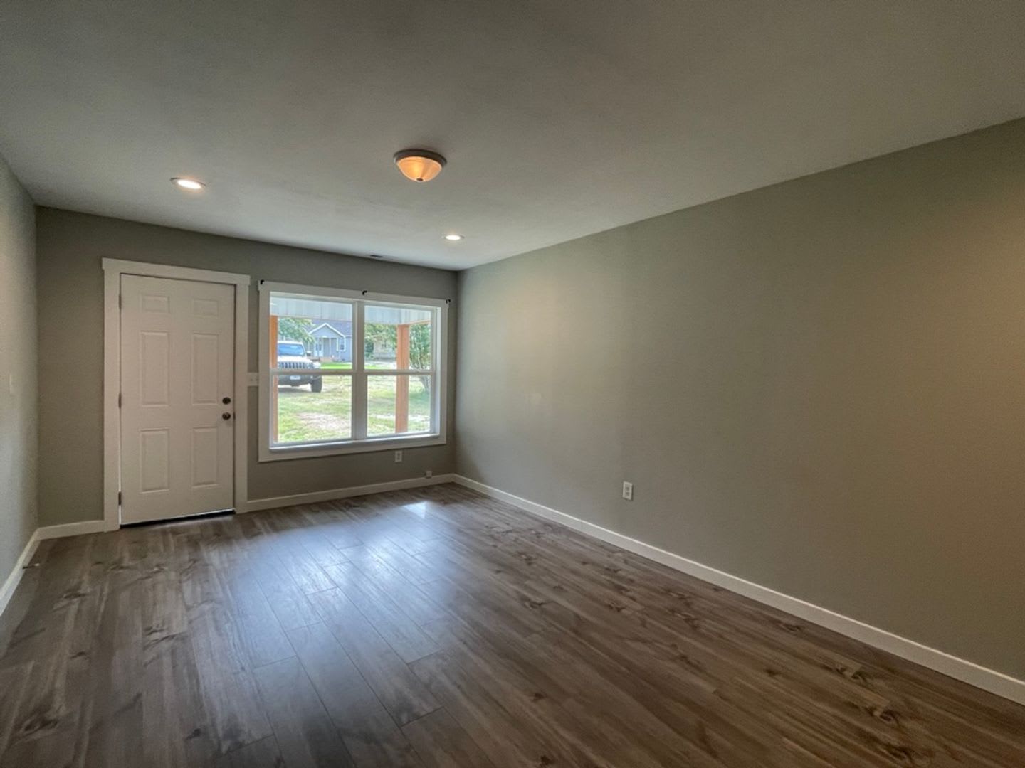 Beautiful 3 bedroom home available! – photo 2