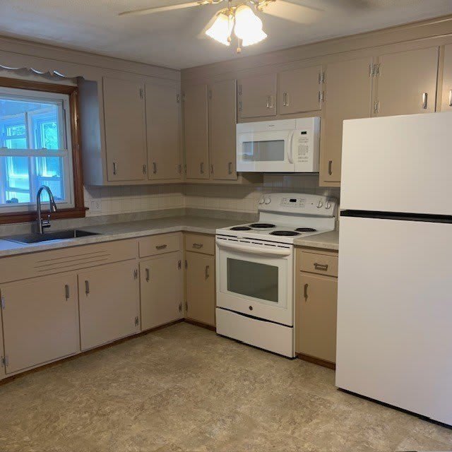 105 Salisbury St – photo 3