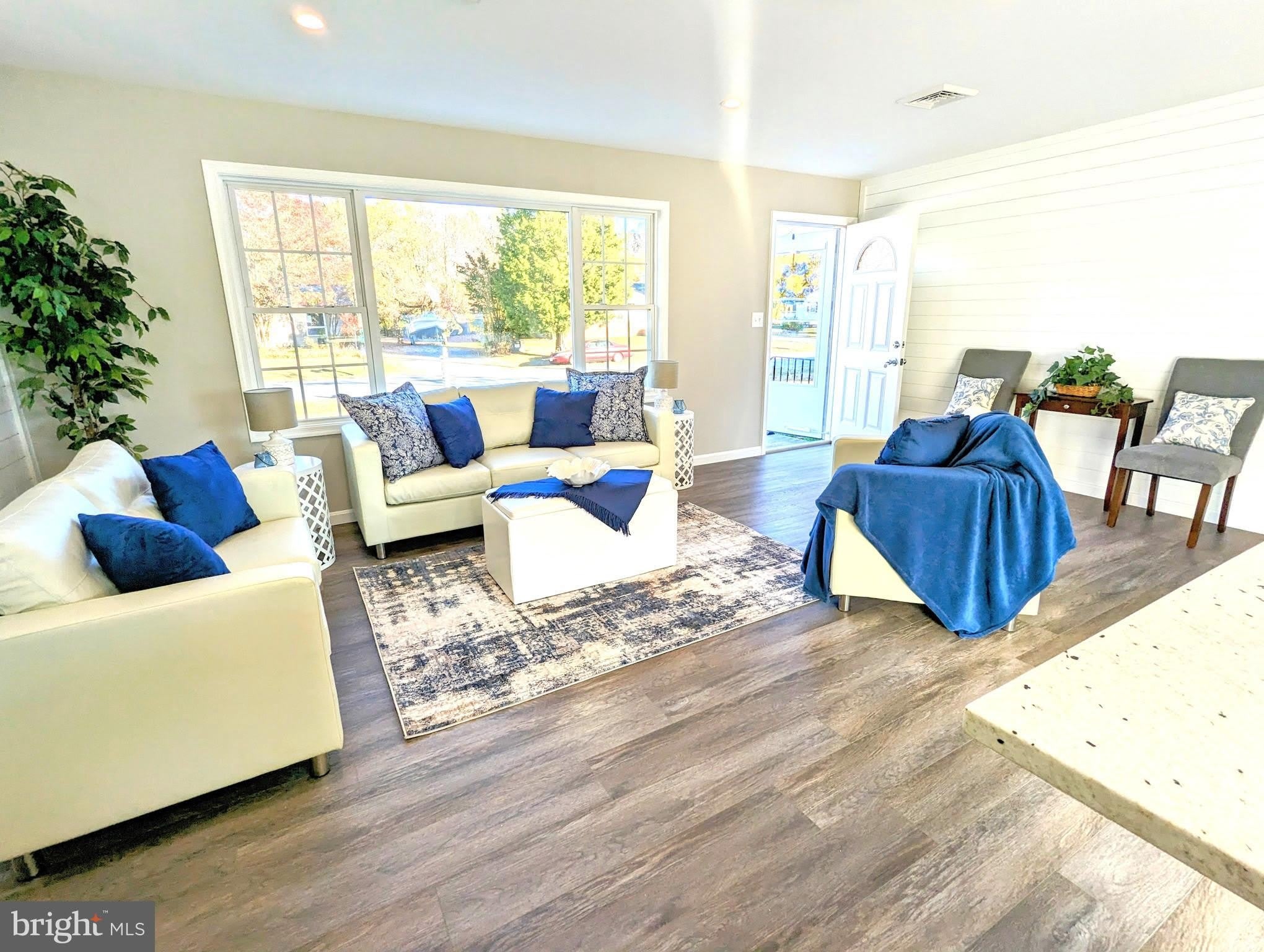1340 QUEEN ANNE Drive – photo 5