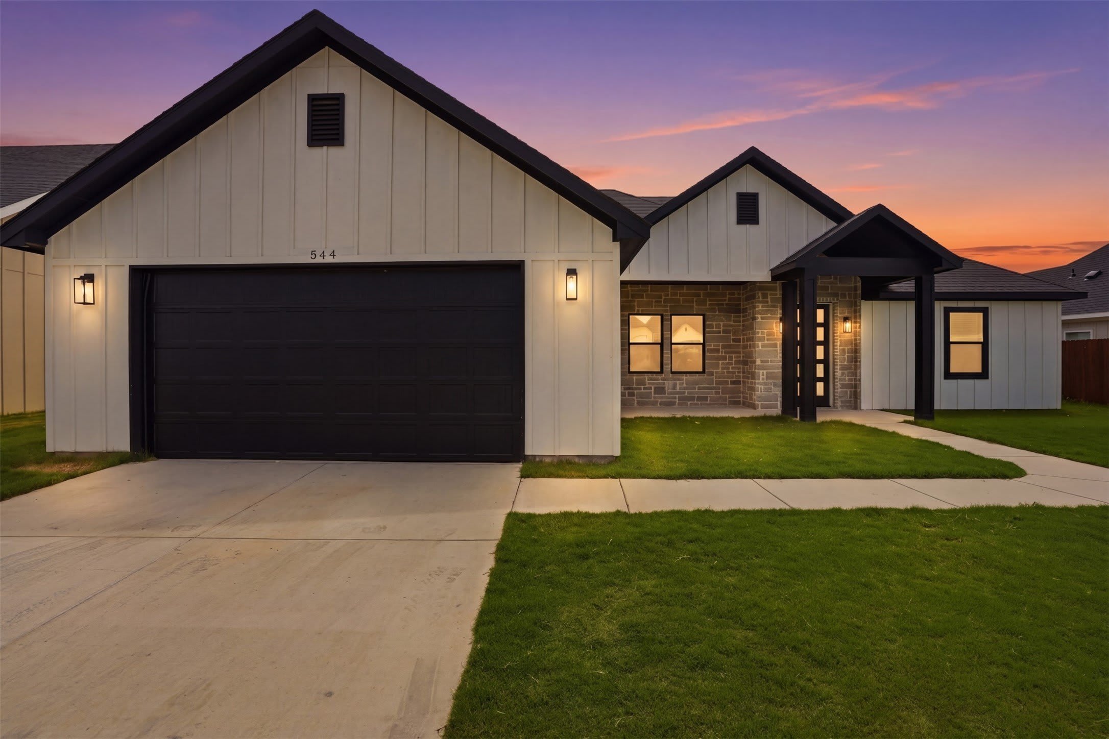 544 Highview Court – photo 2
