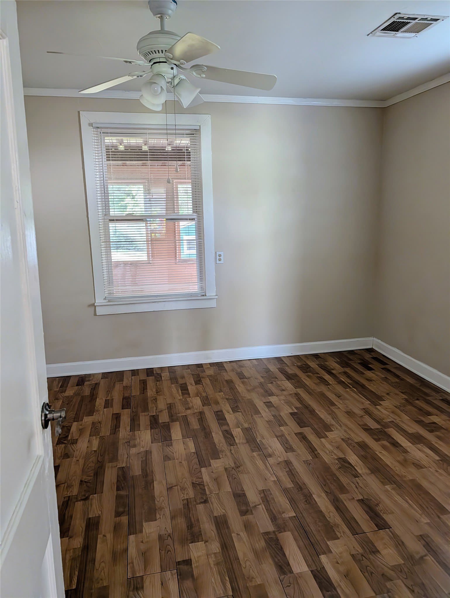 1701 Meridian Avenue – photo 5