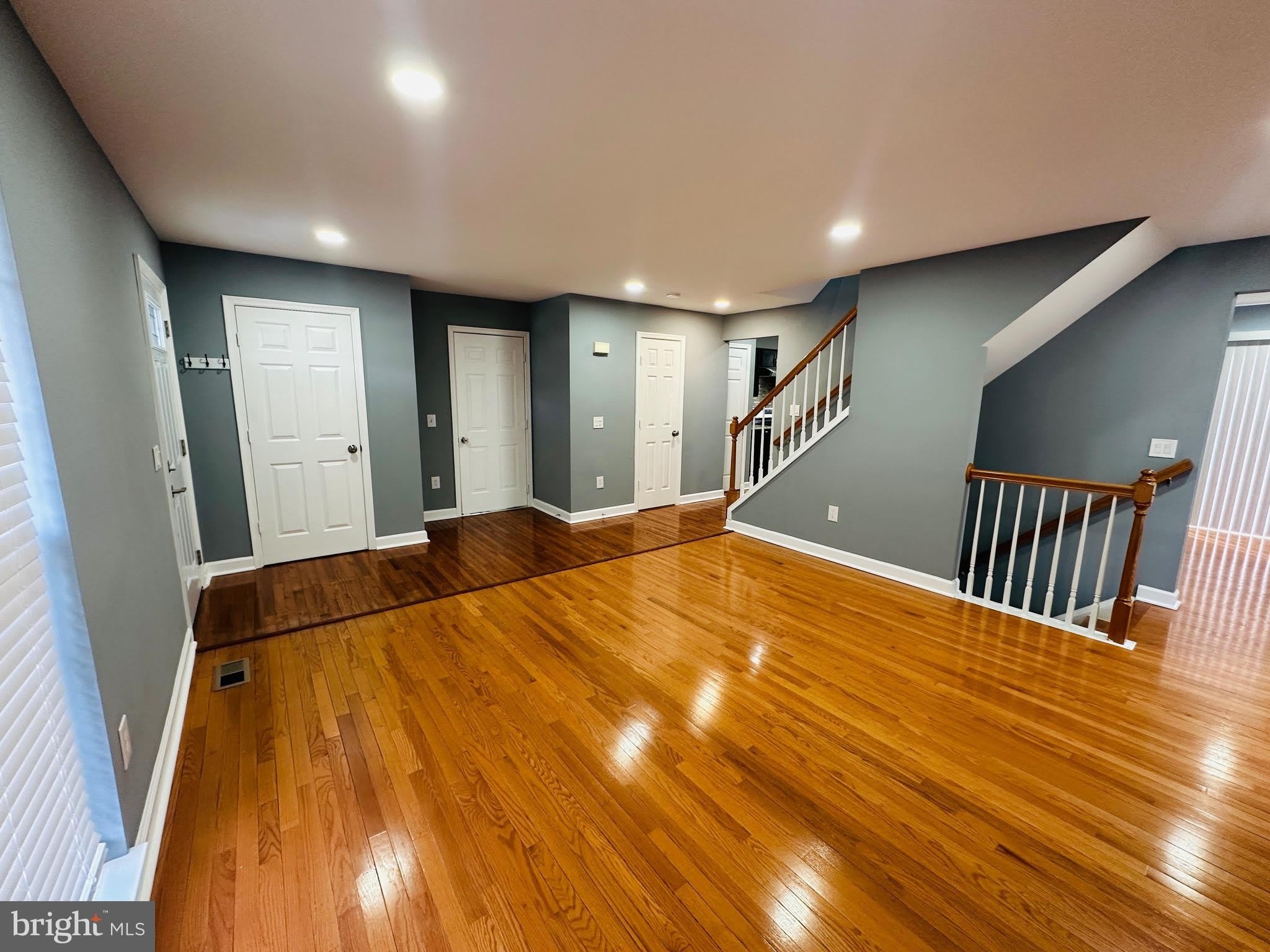 4518 RUNNYMEADE Road – photo 3