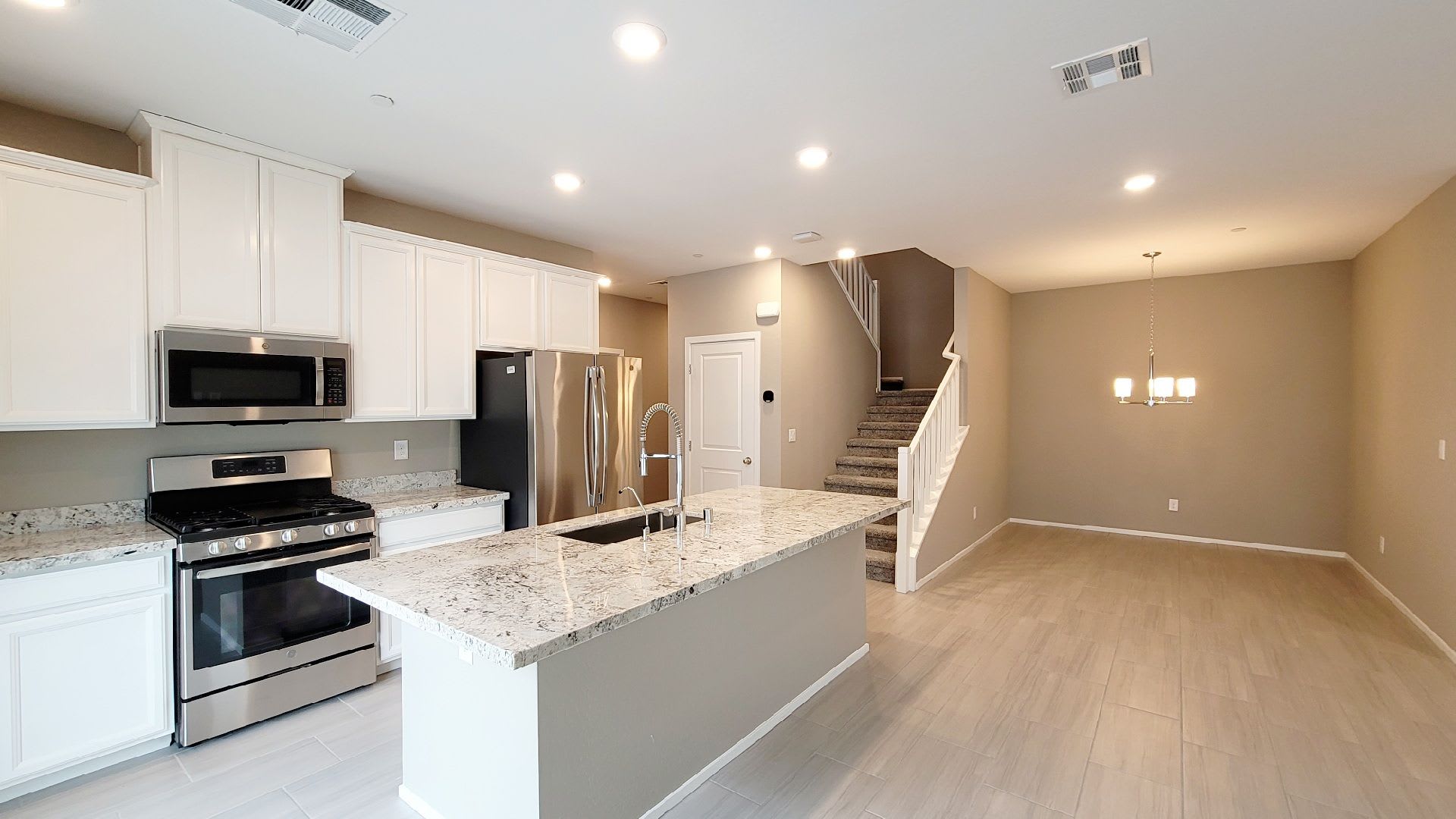 544 Teovani St #916 – photo 5