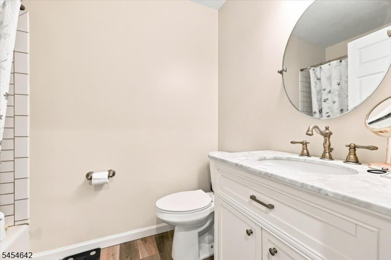 971 Bloomfield Ave – photo 4