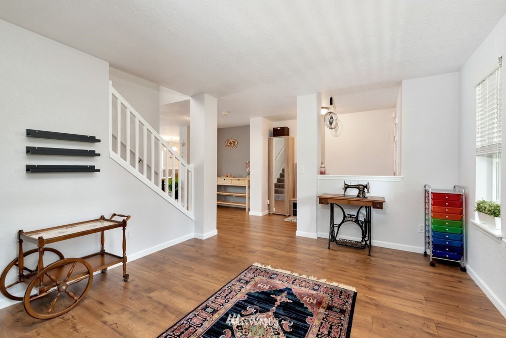 Spacious home in Lacey. Apply today to call this home yours!! – photo 4