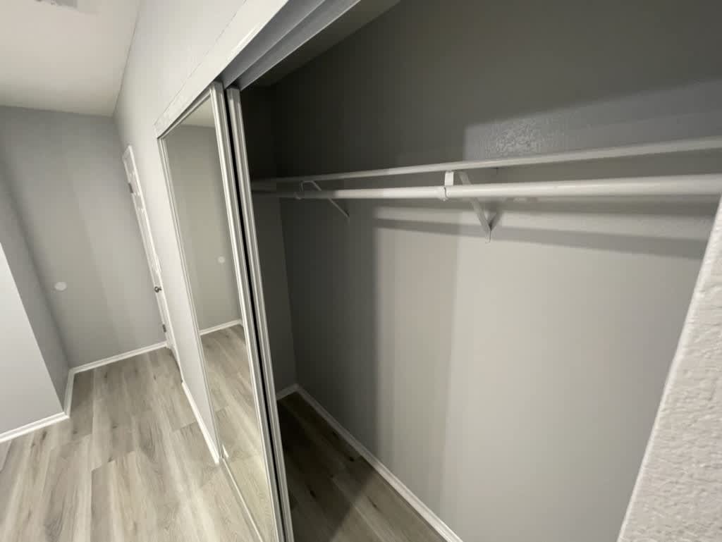 469 W 2nd St – photo 5