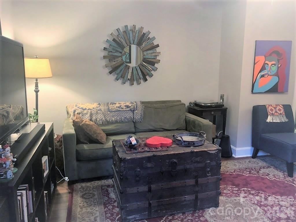 2728 Holt Street – photo 3
