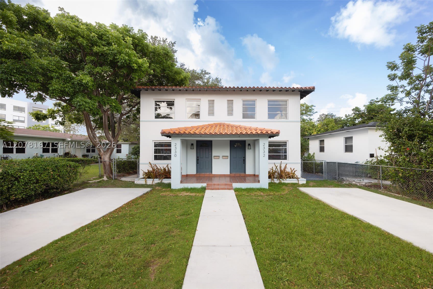 2332 SW 26th Ln – photo 1