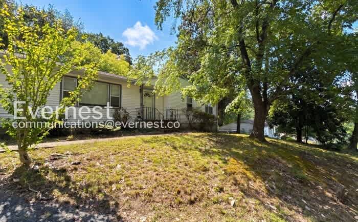 3744 Thrushwood Drive – photo 2