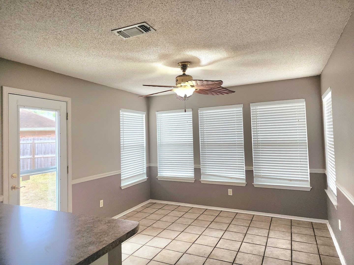 Charming Rental with Extra Parking – Must-See! – photo 5