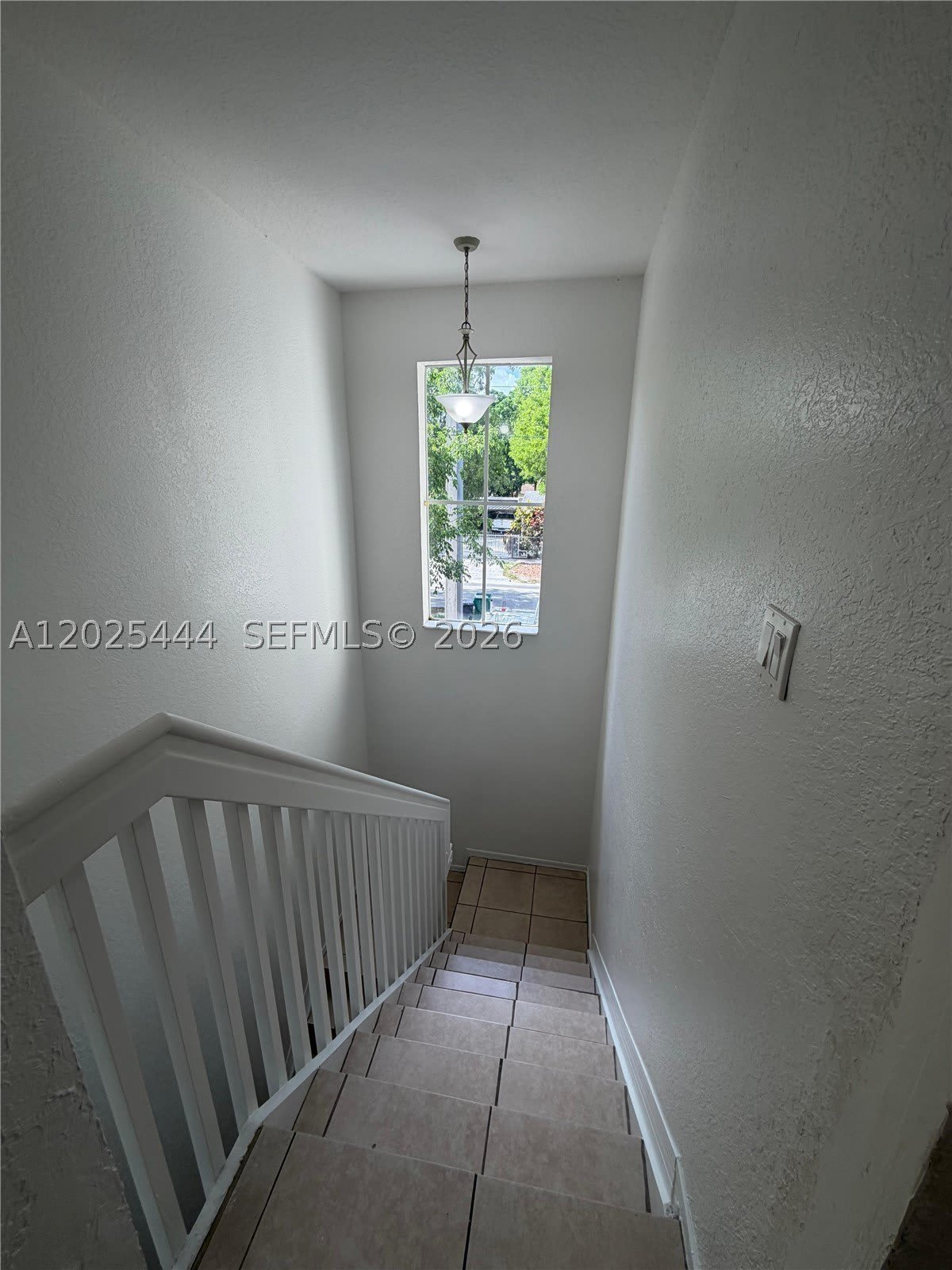 681 SW 7th St – photo 5