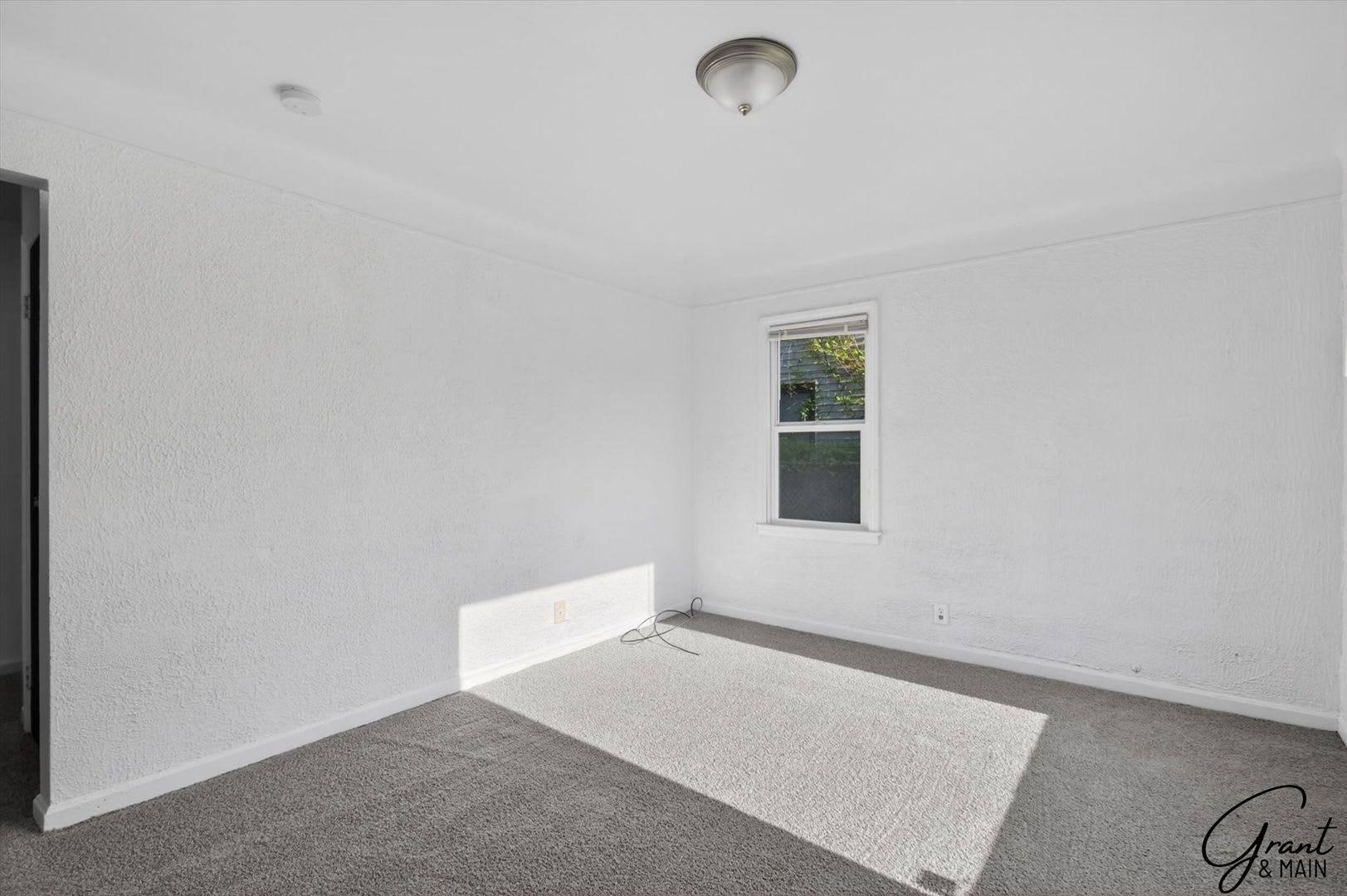 1250 3 Bed Bungalow – photo 3