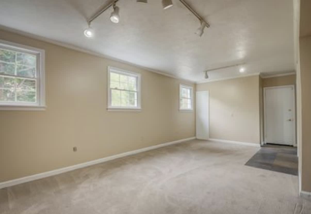 5103 Colebrook Place – photo 3