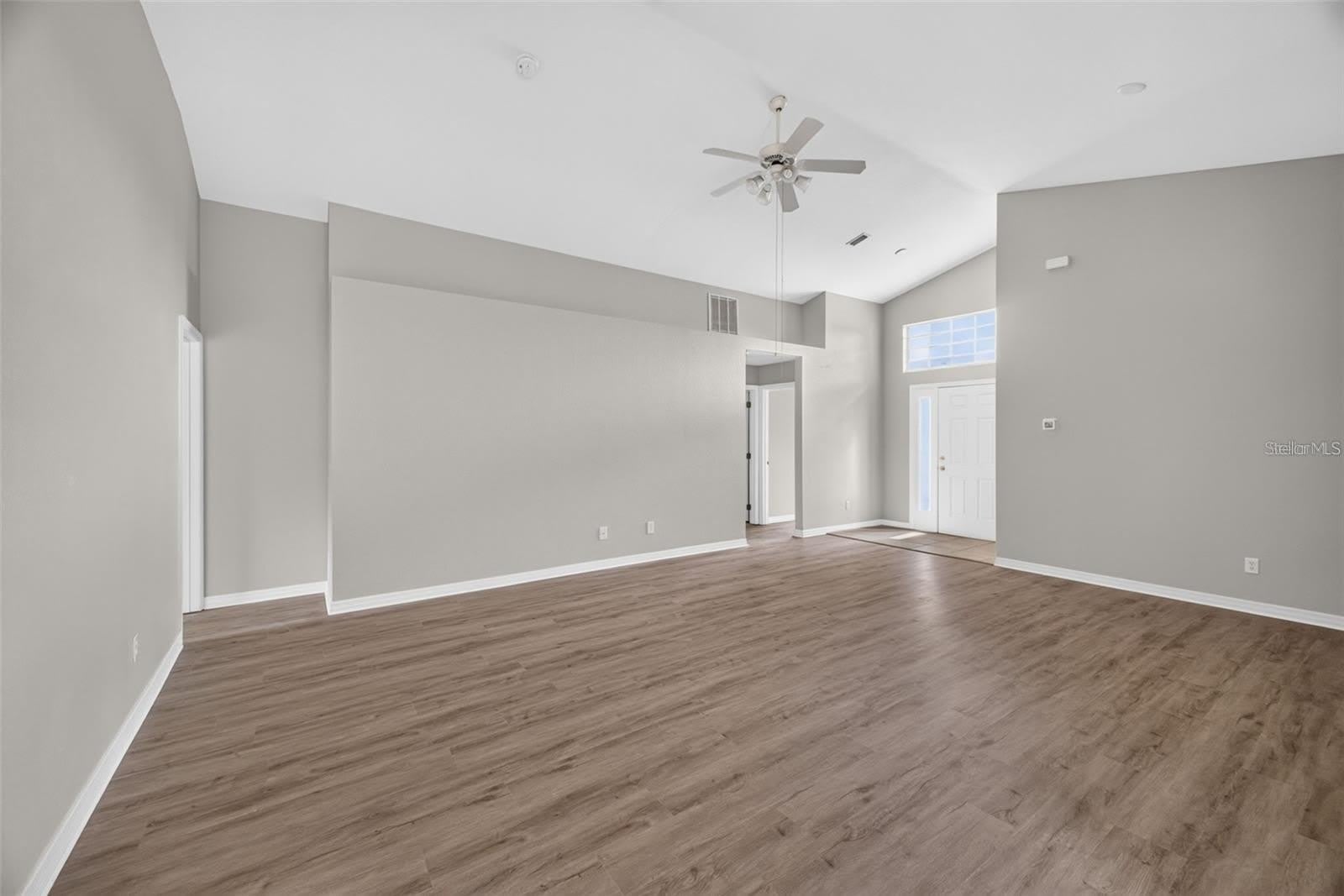 463 WINWOOD Court – photo 3