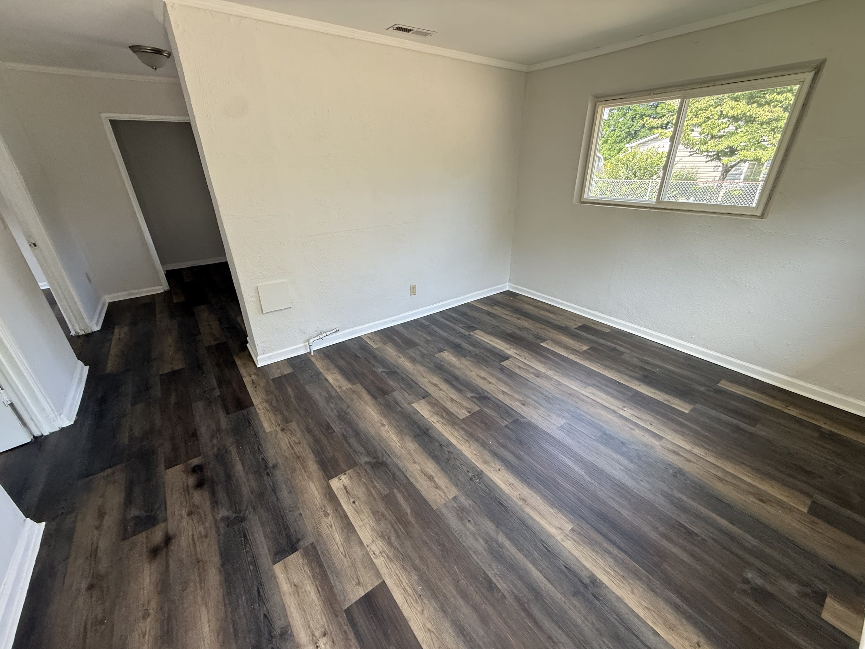 1800 Carson Avenue – photo 3