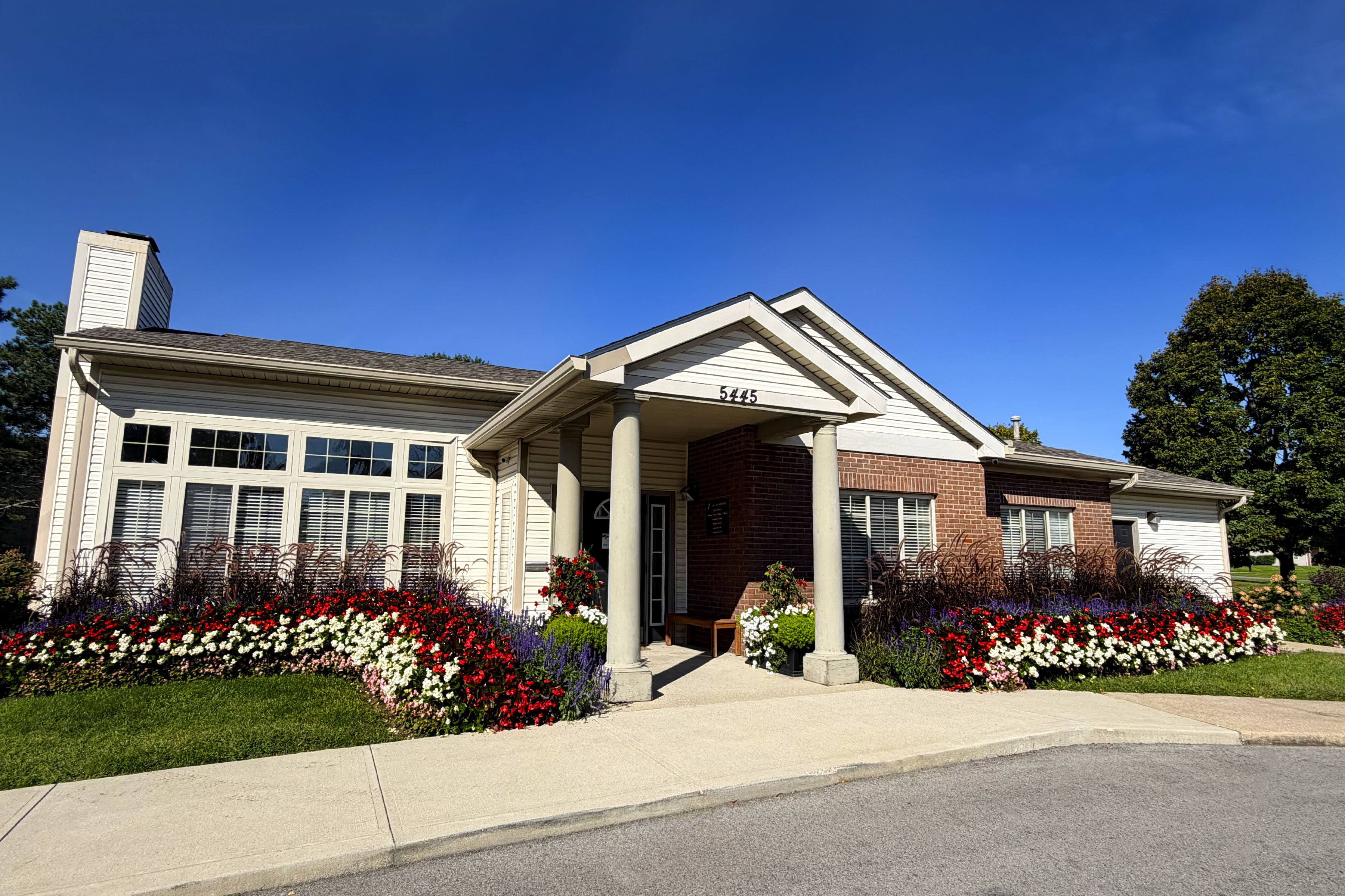 Eagle Crest Apartments – photo 2