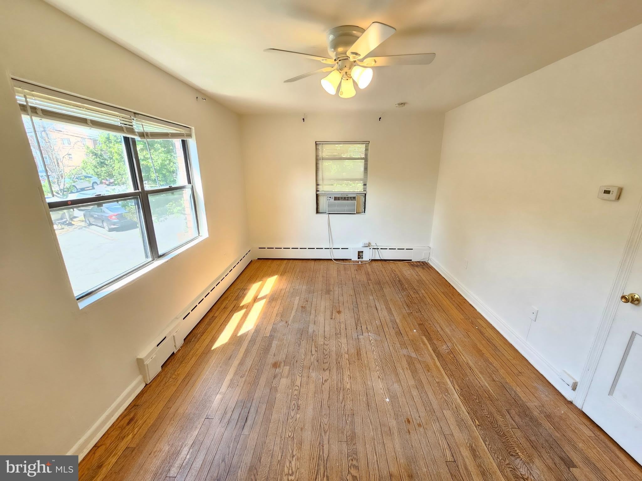 8711 PLYMOUTH Street – photo 4