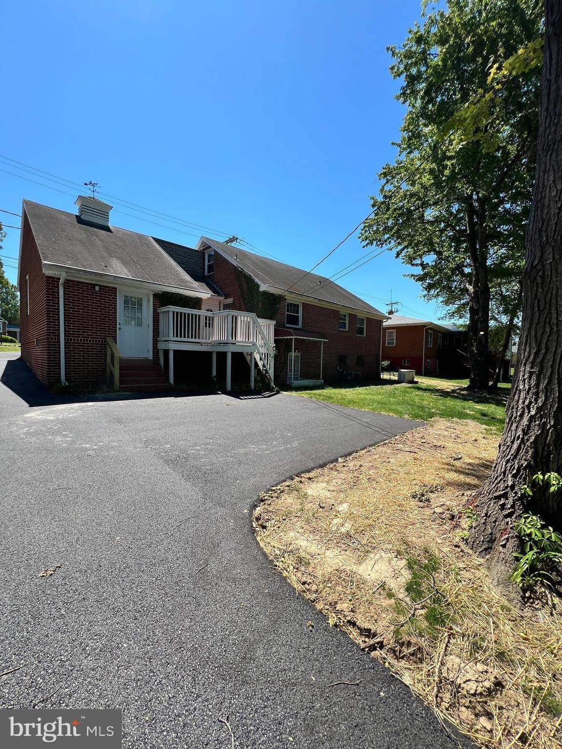 9406 BELAIR Road – photo 3