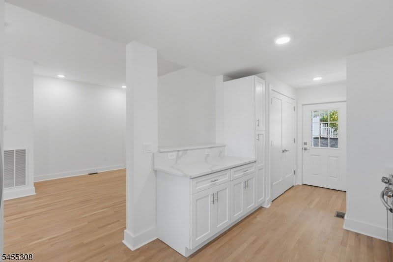 116 Valley St – photo 5