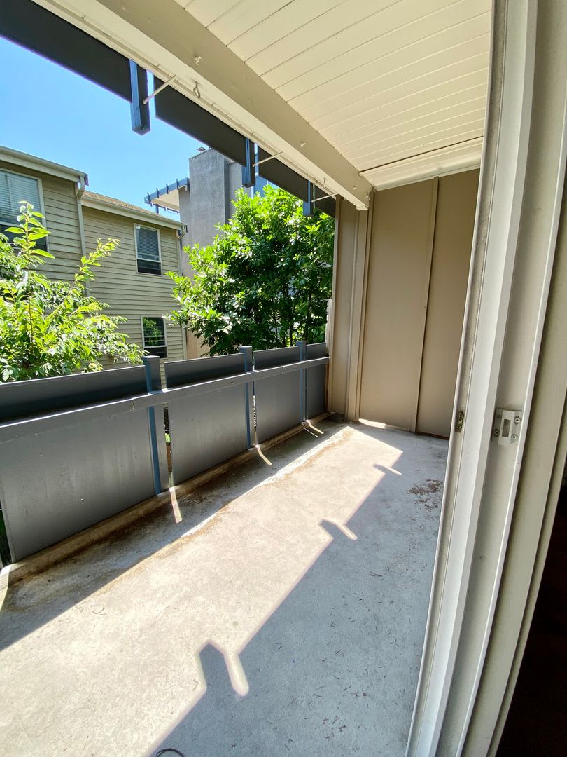 Nob Hill Apartments – photo 4