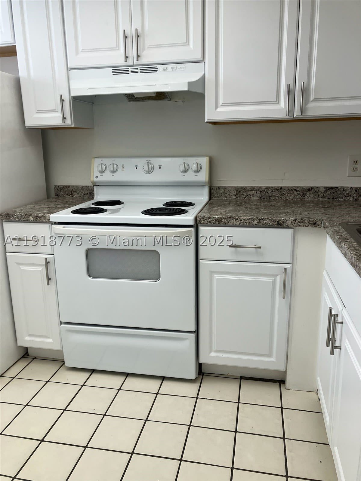 5200 Nw 31St Ave – photo 5